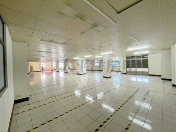 近南崁交流道大坪數廠房｜桃園市龜山區民生北路一段