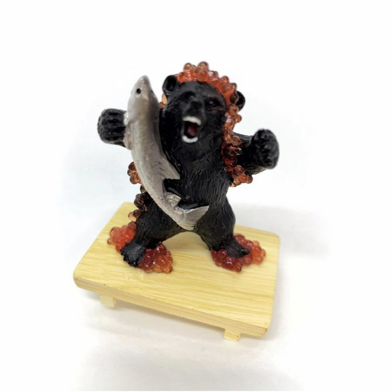 くま 置物 鮭と熊 珍しい レア 鮭喰い熊”の逆バージョン、味わい深すぎて