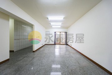 近農16.巨蛋捷運│邊間大三房+平移車位｜高雄市鼓山區昌盛路