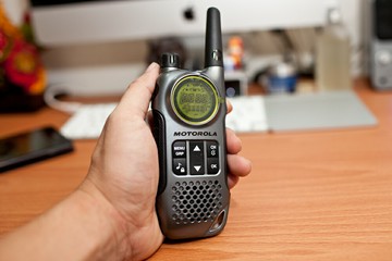【T8】MOTOROLA 多功能無線遠距離對講機 T8