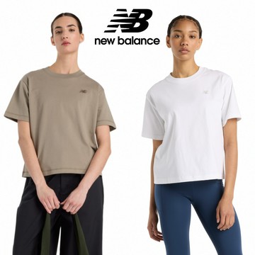 【New Balance】 NB 棉質寬鬆微短版短袖上衣_女性_白/深褐色_WT51521DOK/WT51521WT