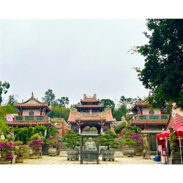 賀歲早鳥折1500元｜金門旅遊｜好運飛羊海印寺祈福．82據點彩色巨型椅．五星大小金三日｜高雄出發_27TI204ONY
