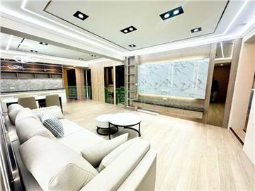 漢民二苓商圈~近捷運站~百萬裝潢翻新公寓三樓｜高雄市小港區崇文路