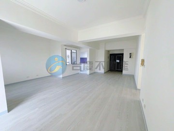 鼎山家樂福／近輕軌／室內29.94坪大三房雙車位｜高雄市三民區和順街