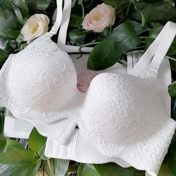 白色蕾絲內衣女士性感聚攏胸罩夏季一片式無痕無鋼圈文胸薄款透氣