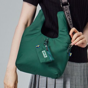 moz瑞典 駝鹿 雲朵 菜籃包(郵差綠)M