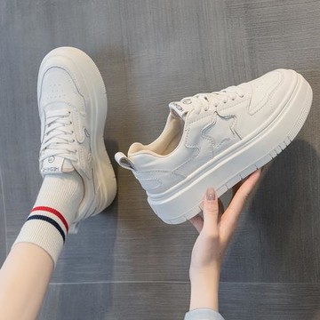 真皮小白鞋女厚底百搭顯腳小休閑運動板鞋大碼女鞋41一43學生增高