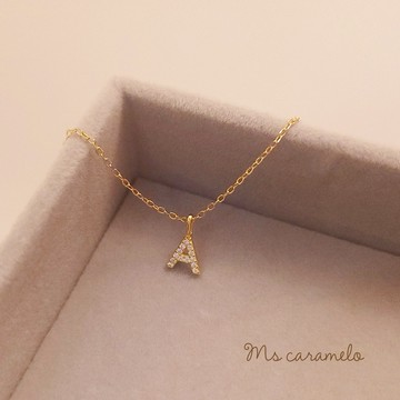 送禮物 現貨商品【焦糖小姐 Ms caramelo】925純銀鍍K黃 英文字母A 項鍊