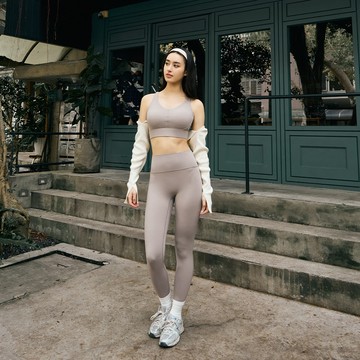 高強度抗震美背寬肩背釦式運動內衣