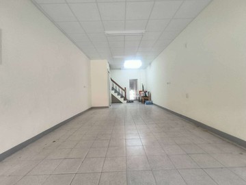 左營區莒光商圈全棟翻新賺錢金店面｜高雄市左營區和光街