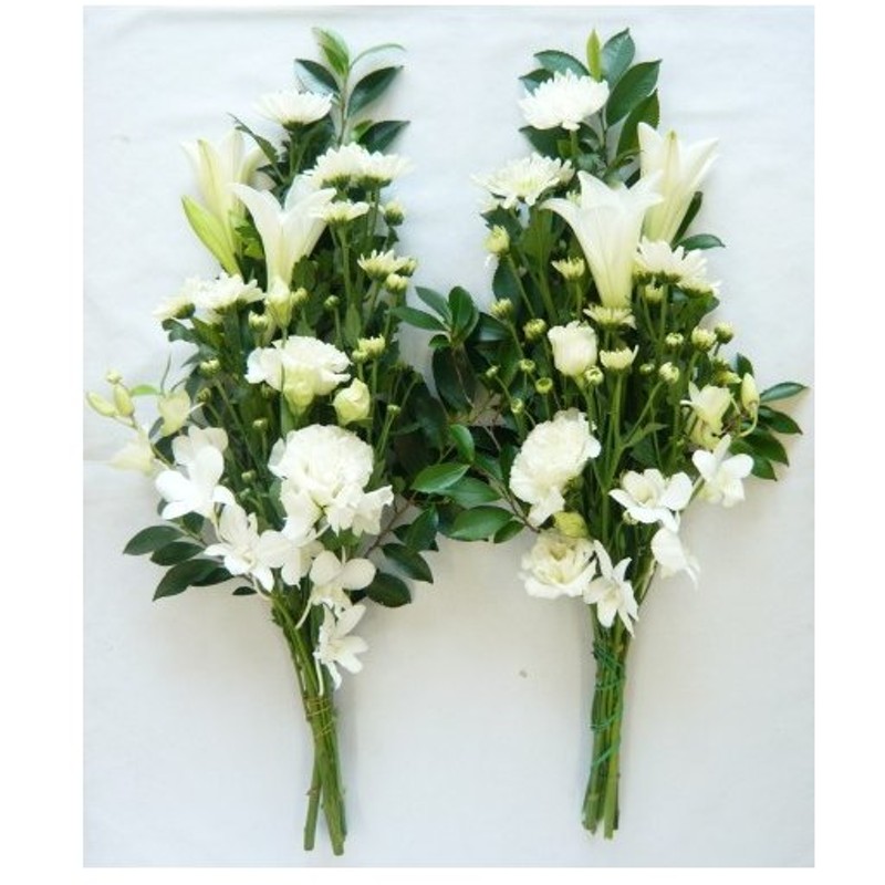お墓参りに お供えに お供え花 墓花 初盆に 生花 仏花 お供え花 生花 白でまとめた豪華な仏花 墓花 1対 通販 Lineポイント最大0 5 Get Lineショッピング
