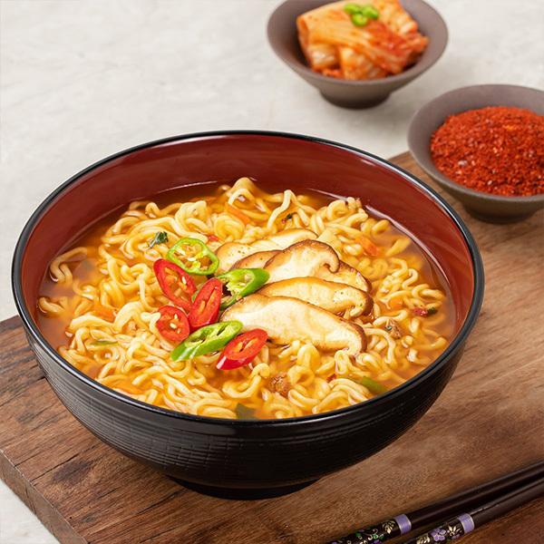 [農心] 辛ラーメン   1BOX(40個入り)　韓国のラーメン市場で売れ筋一番 激辛 旨辛 韓国ラーメン