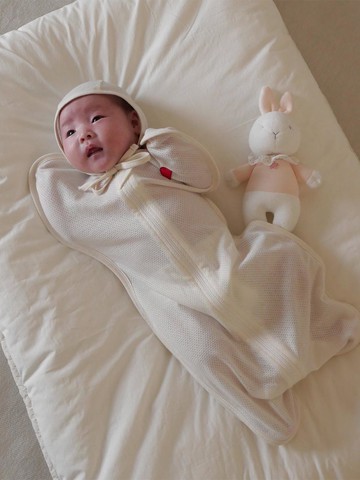 Bamboo Swaddle Bodysuit [Cream]
