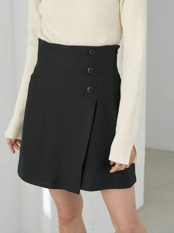 排釦設計迷你短褲裙(1M24L0F0140) - earth music&ecology