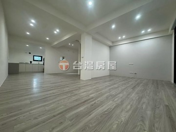 礁溪整新大面寬雙車位美透天 大面寬 前後陽台｜宜蘭縣礁溪鄉瑪僯路