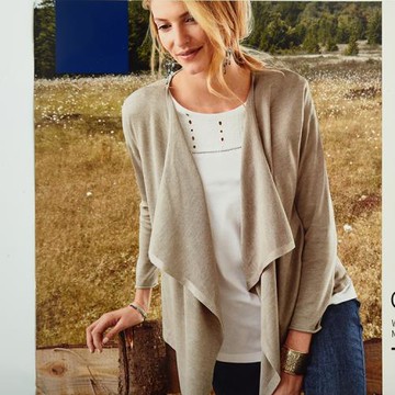 A3   女裝長袖披肩針織上衣 -預購