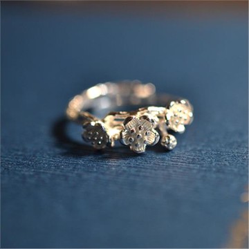 S925銀立體梅花古典花卉開口戒指