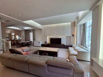 龍潭普羅旺斯雙併花園別墅｜桃園市龍潭區大順路