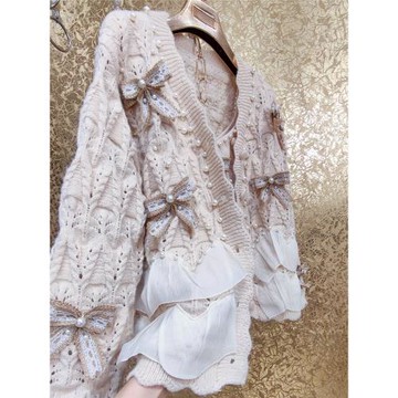 高端 不撞衣 高級手工蝴蝶結珍珠下擺立體荷葉邊裙擺兩件套開衫