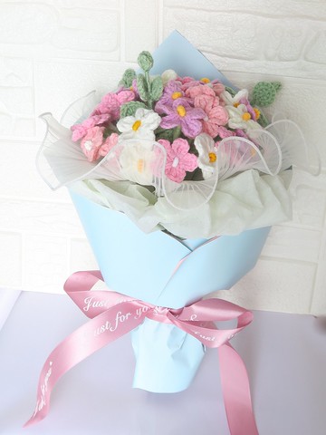 鈎織勿忘我花束