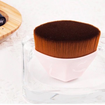 偽素顏粉底刷 化妝 粉底液 腮紅刷 不紮臉 花瓣 無痕 遮瑕 彩妝刷 乾溼兩用