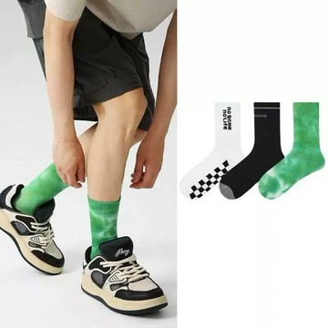 現貨在台｜原創潮流設計 街頭塗鴉 插畫藝術 中統襪 男襪 精琉棉