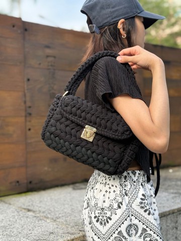 Lylith 鉤編單肩包