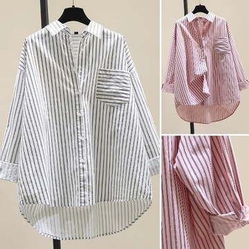 M-2XL實拍休閒主義條紋寬鬆顯瘦襯衫 前短後長中長版襯衫外套(2色)中大尺碼女裝-凱西娃娃