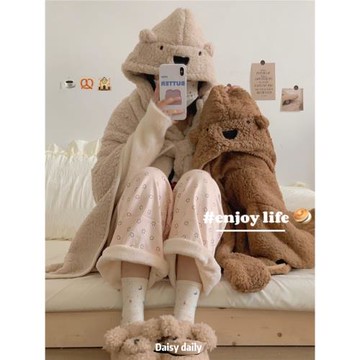 卡通小熊披風可愛秋冬加厚保暖毛毯披肩帶帽學生午休午睡毯子斗篷