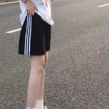 台灣出貨 黑色運動短褲女夏季新款爆款高腰休閒夏天外穿寬鬆五分褲女 夏季短褲 中腰短褲 短褲 短褲女 寬鬆短褲