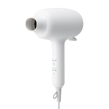 正負零±0  國際電壓輕巧吹風機 XCD-D020  白白
