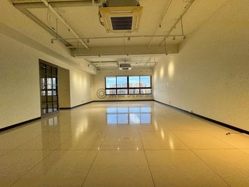 國際金融雙星｜桃園市中壢區高鐵站前西路一段