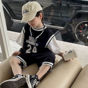 💖臺灣-出貨💖男童籃球服套裝夏季2023新款寬鬆炸街兒童夏裝痞帥男寶運動兩件套5yu6