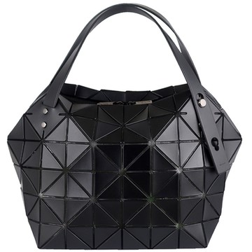 ISSEY MIYAKE 三宅一生BAOBAO 黑色皮質三角格10x6手提/肩背包