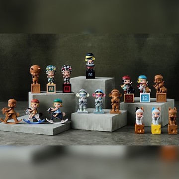 POPMART 泡泡瑪特「MOLLY周年雕塑經典回歸系列」盲盒