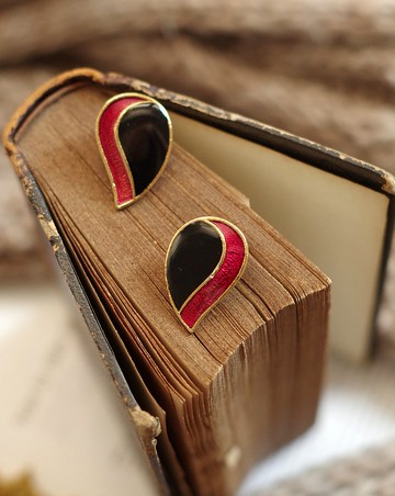 老又好古董珠寶 Vintage 紅黑琺瑯水滴夾式耳環 c246