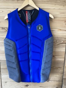 LIQUIDFORCE ウェイクボード ライフジャケット GHOSTCOMP BLUE | LINEブランドカタログ