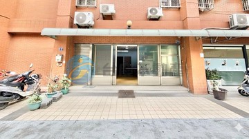 鳳山大東藝術中心面寬1+2樓鈔級店面配平車｜高雄市鳳山區瑞興路
