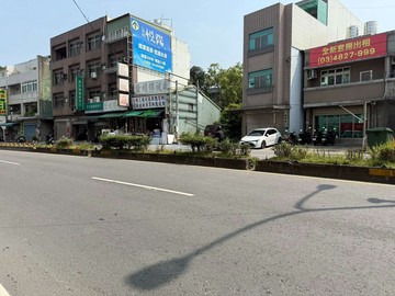 中壢大地坪三角窗大透店｜桃園市中壢區新生路