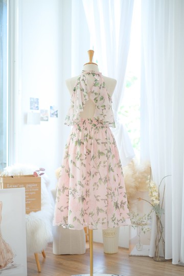 碎花洋裝 粉色洋裝 露背短洋裝 海灘度假洋裝