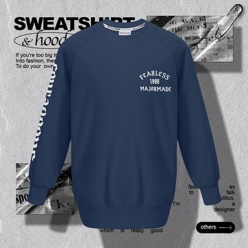 COURAGEOUS歌德字大學T