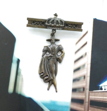 Vintage Jewelry  都會 摩登女子 登場氣勢  別針  胸針