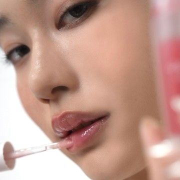 玫瑰潤光唇保養油