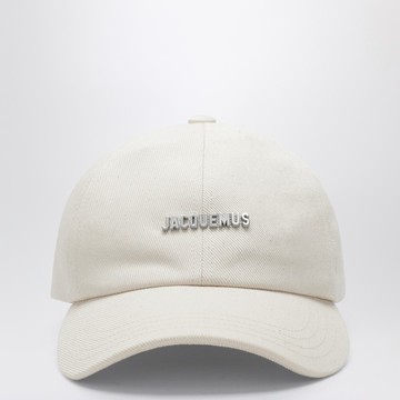 White baseball cap with logo