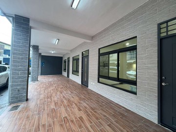 屏東市近廣東商圈全新完工翻新透天(1)｜屏東縣屏東市廣東路