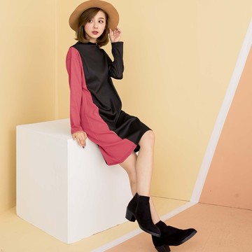 左右撞色圓領寬鬆長袖洋裝 (卡其/黑 紅/黑)