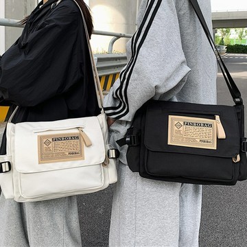 NEW MAN學生工裝復古郵差包學生上課斜背包