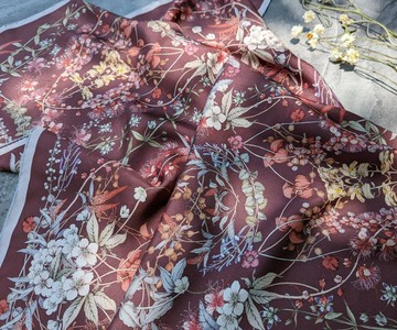 【花祭與慶典】雙面印真絲方巾 65 x 65 / 手繪台灣原生植物系列