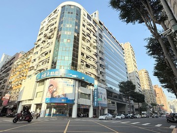 單價3字頭?適醫美|巨蛋20米角窗百坪店霸｜高雄市左營區明華一路