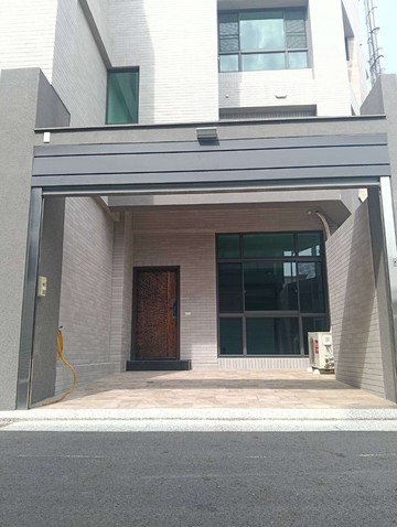 「可停4車」安南店住兩用新成屋｜台南市安南區本原街三段